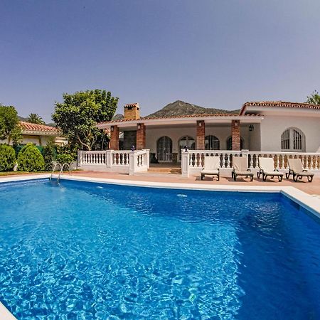 Villa Yanna بينالماذينا المظهر الخارجي الصورة