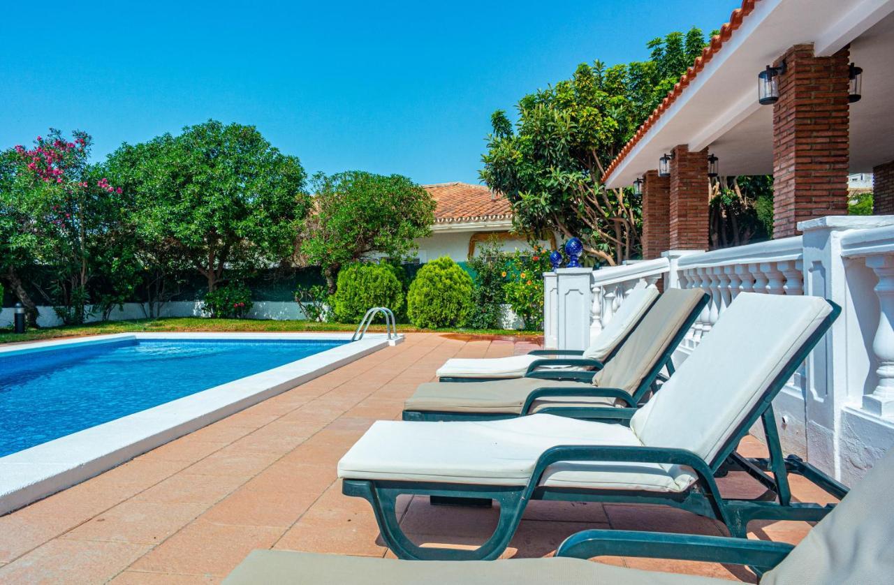 Villa Yanna بينالماذينا المظهر الخارجي الصورة